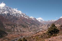 Annapurna 12 08 Looking Towards Manang From Ghyaru 